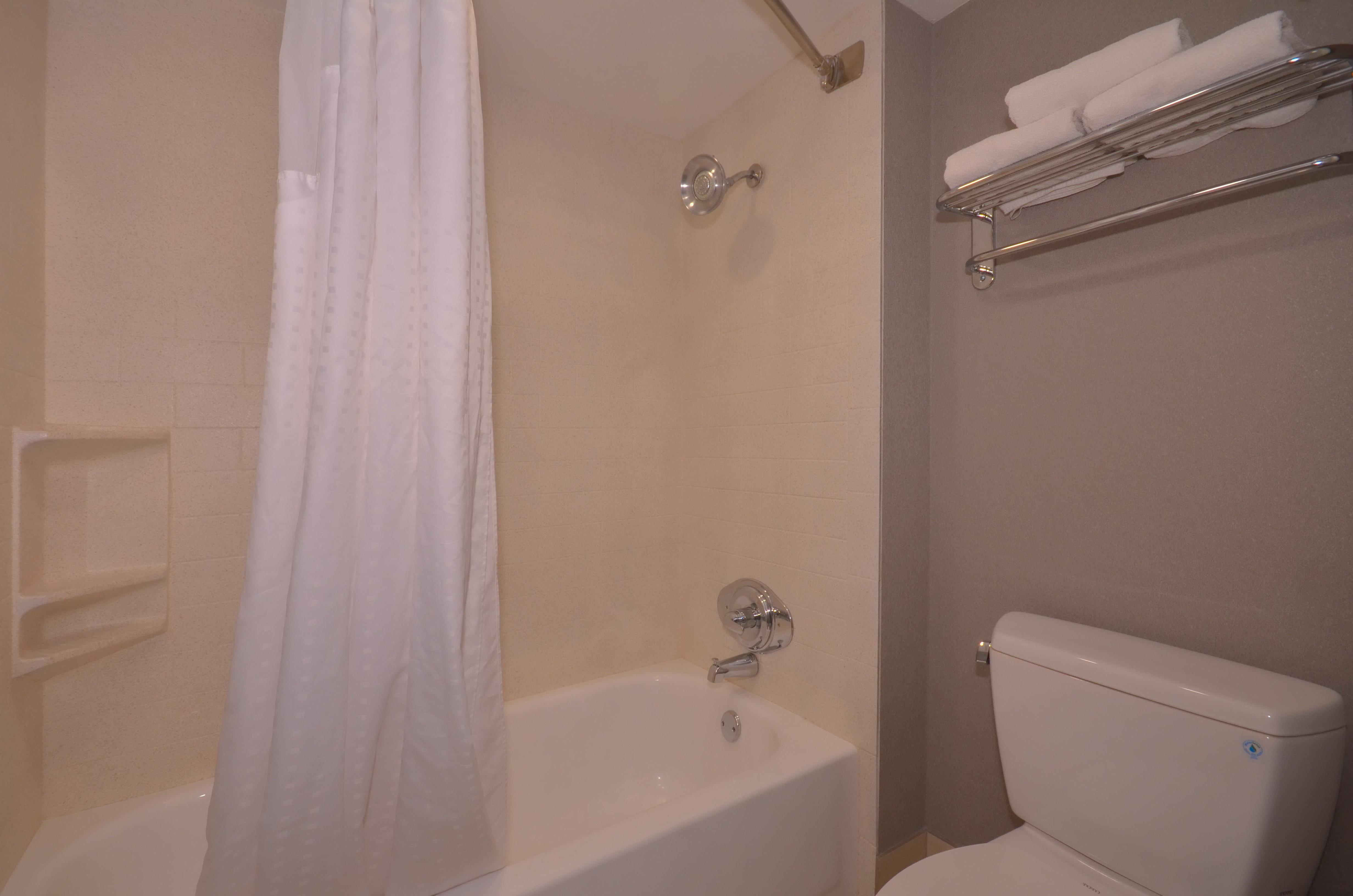 Express & Of Arkansas Area By Ihg Fayetteville