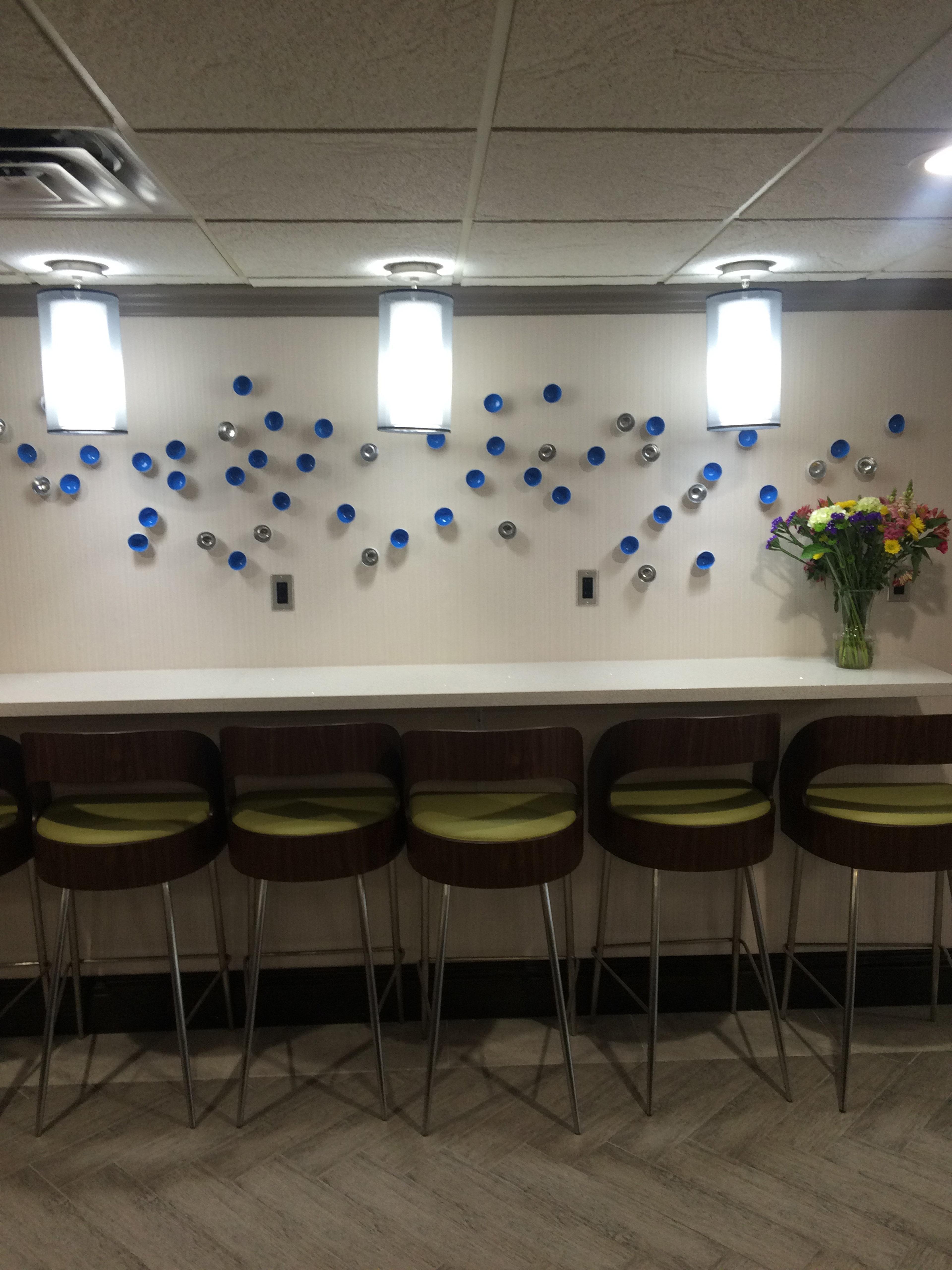 Hotel Express & Of Arkansas Area By Ihg 2*