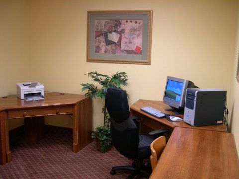 Hotel Express & Of Arkansas Area By Ihg